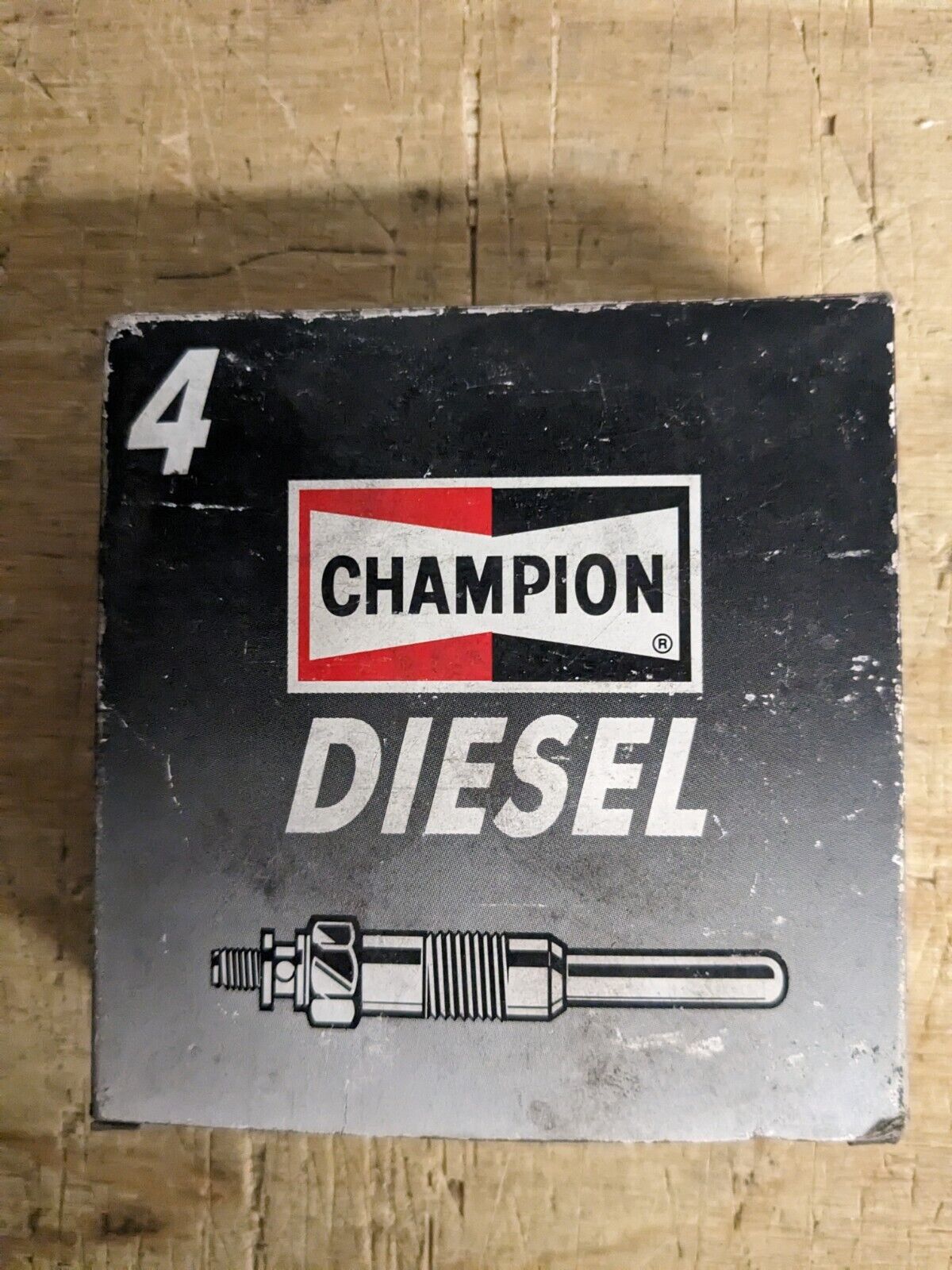 New Old Stock Diesel Glow Plugs Champion 177 CH77 Box of 4