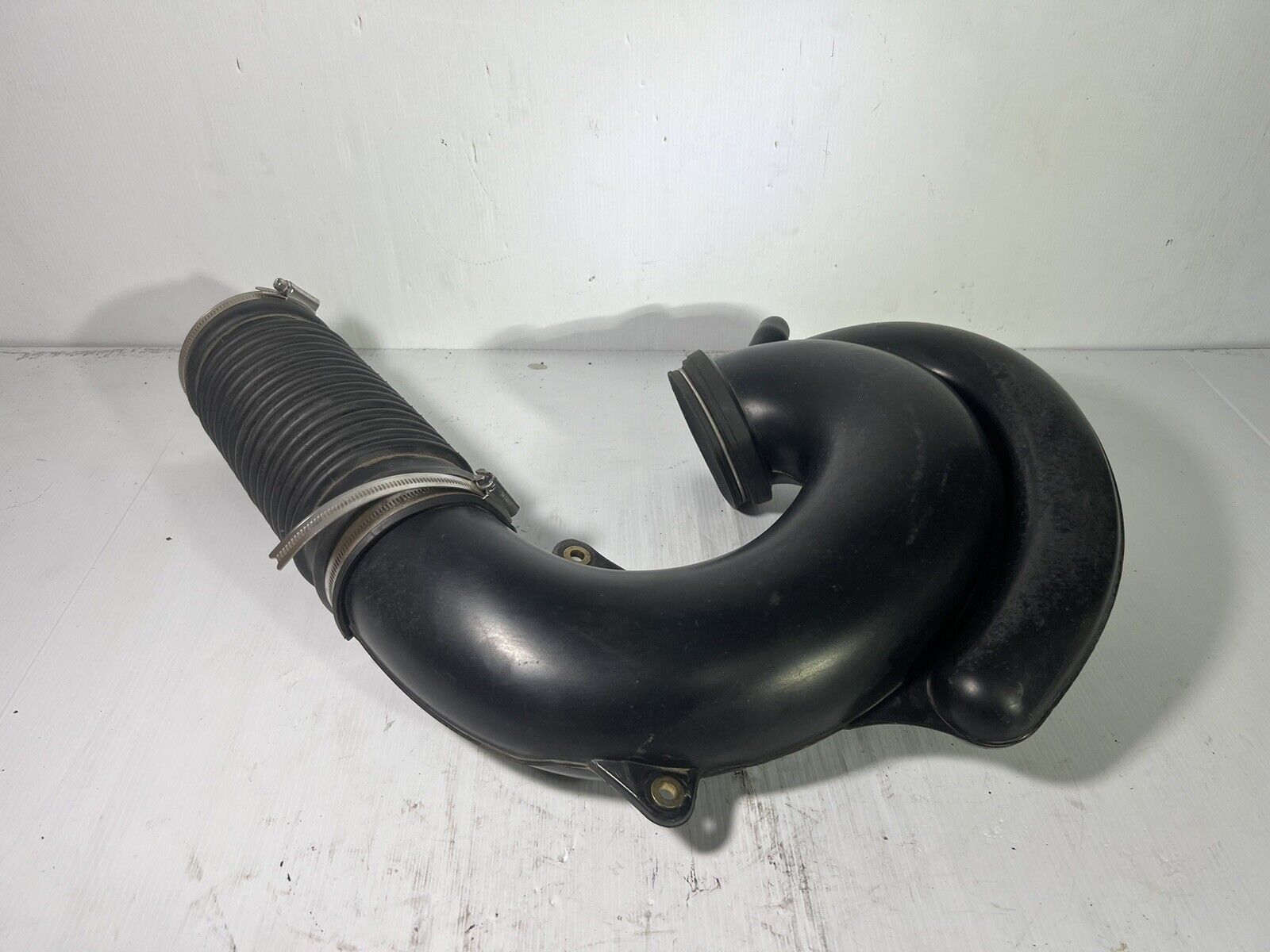 FORD FALCON BA BF TERRITORY SX SY AIR INTAKE PIPE 6 CYLINDER PETROL LPG