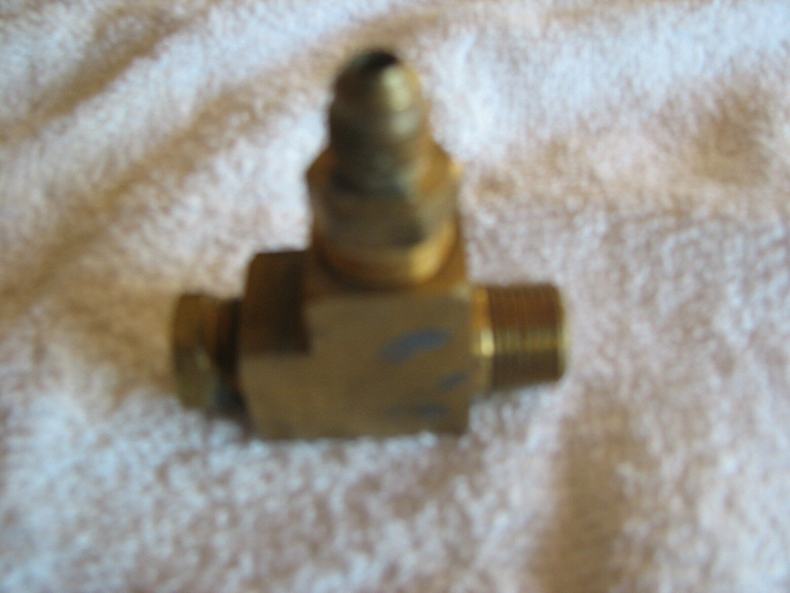 MILITARY  DODGE  M37  M43  FUEL  PUMP  TEE  INLET   NEW   N O S 