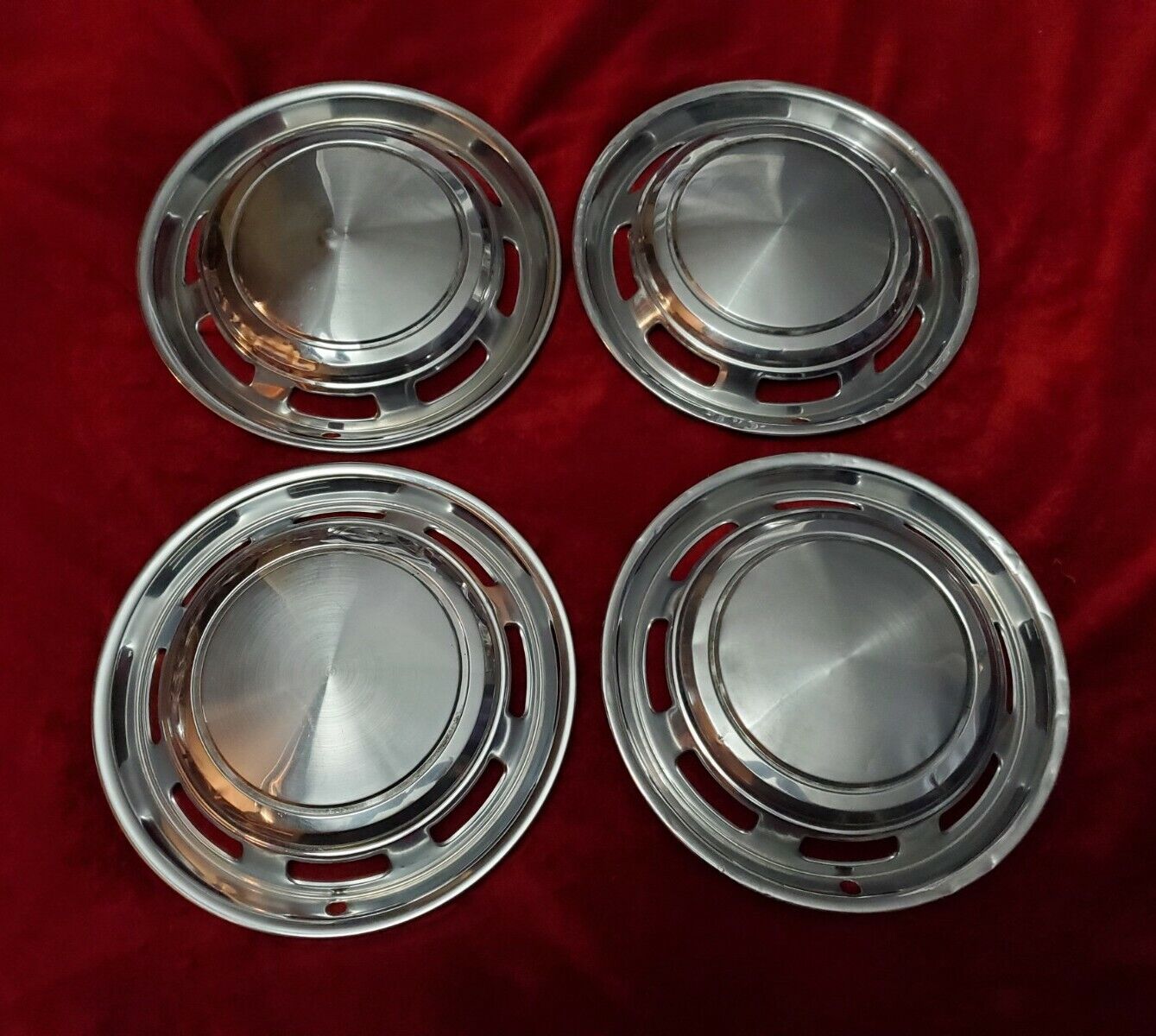 1971 Ford Pinto Hubcaps 1972 Bobcat Wheel Covers 1973 1974 1975 1976 1977 1978