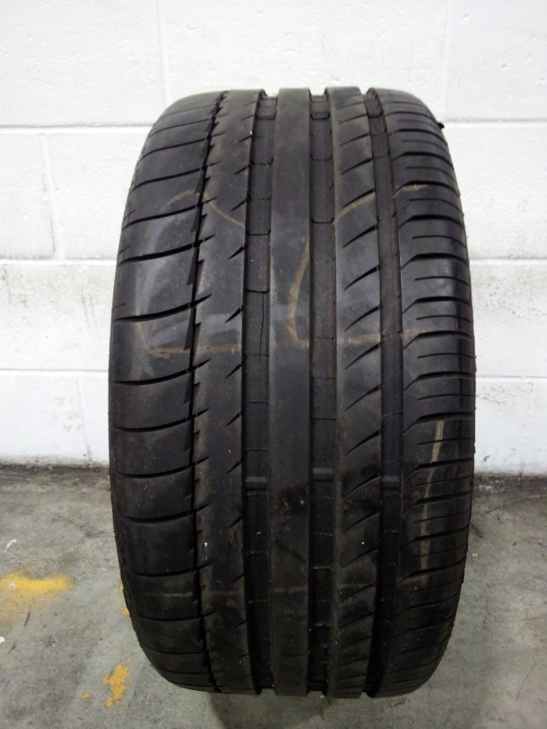 1x P255/35R18 Michelin Pilot Sport PS2 8/32 Used Tire