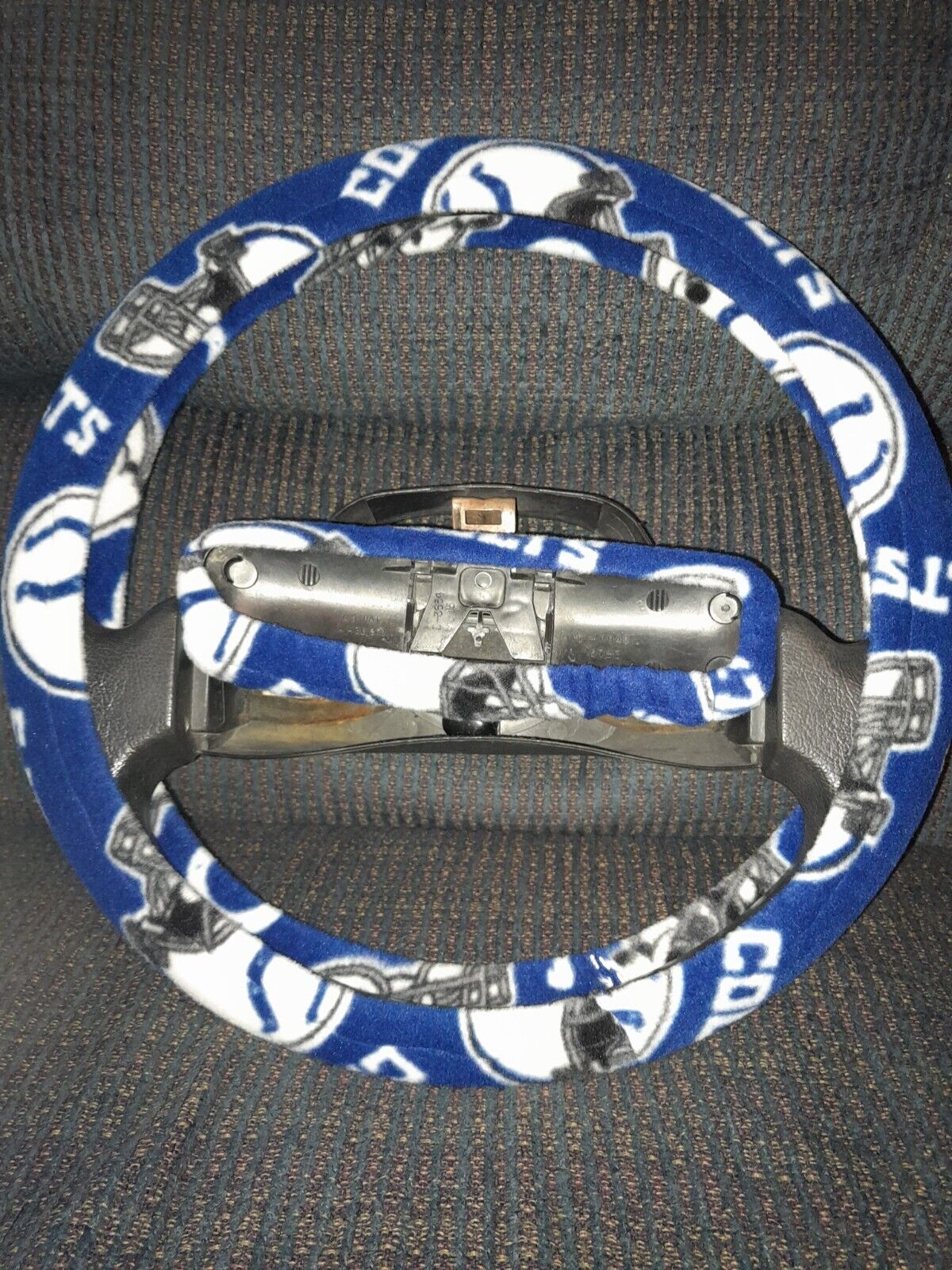 INDIANAPOLIS COLTS STEERING WHEEL & REAR VIEW MIRROR SET