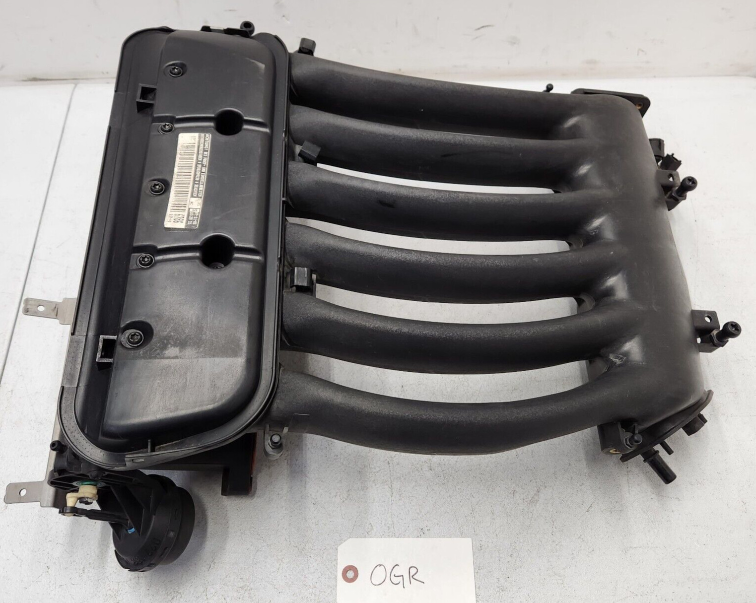 04-06 Porsche Cayenne 3.2L Engine Air Intake Manifold Assembly OEM 022133201AG