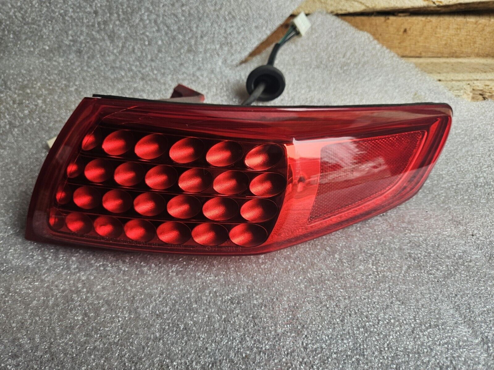 2003-2008 INFINITI FX35 RIGHT PASSENGER SIDE TAIL LAMP ASSEMBLY 26550-CG03A OEM