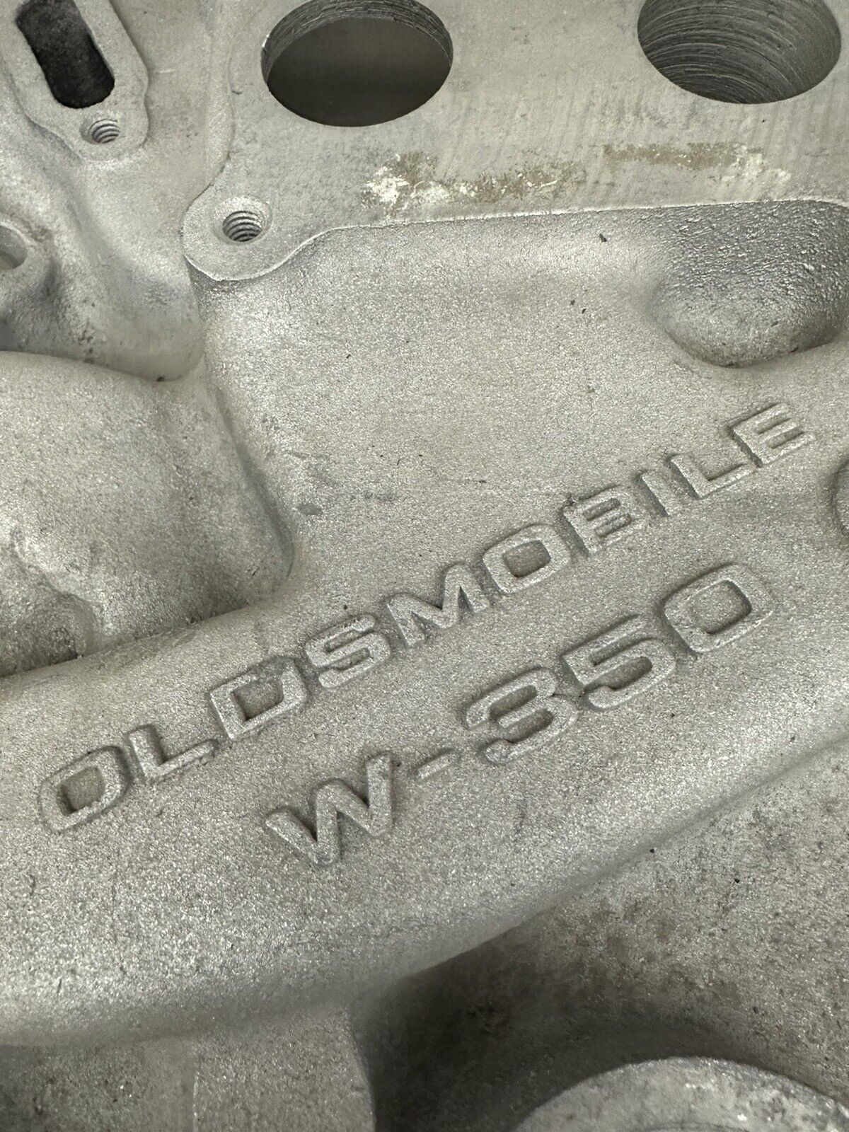 1970 406114 Oldsmobile Cutlass F-85 W-31 W-350 Aluminum Intake Manifold
