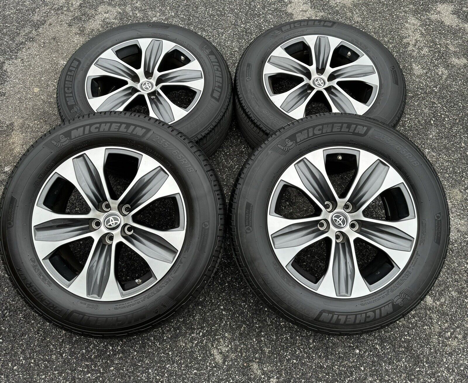 2022 Toyota Highlander 18” Wheels Rims Tires 235/65/18 OEM 2023 2010 2021 RAV4