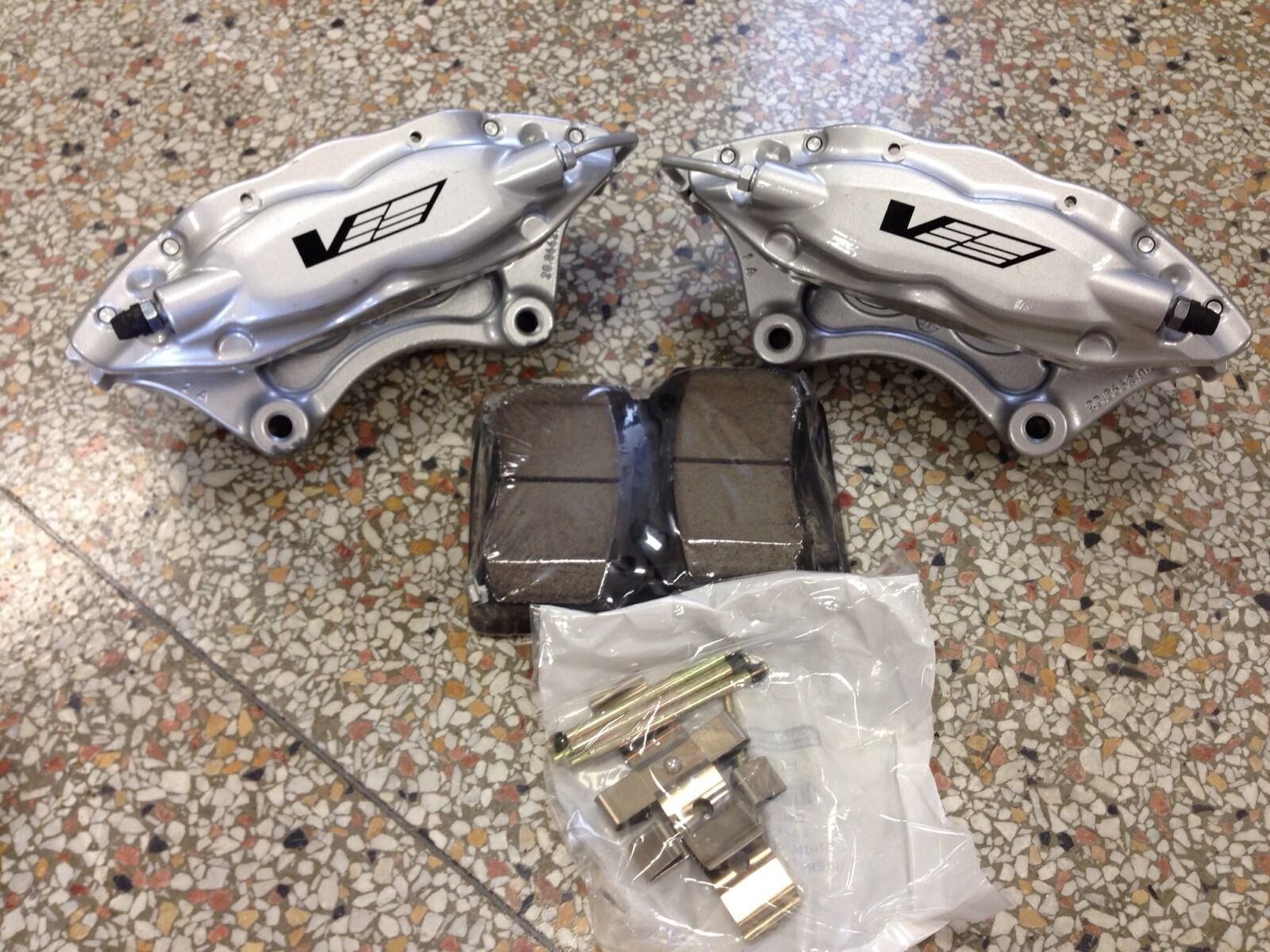 Cadillac CTS-V Brembo Silver 4 Piston Rear Calipers Pair w/Brake Pads  89047742