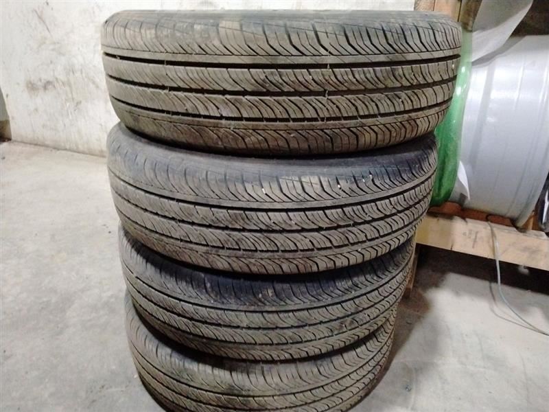 185/65 R15 Tire Set Conti Pro Contact 8/32 Tread Depth 2749409
