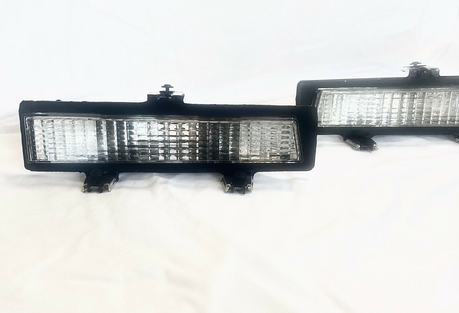 CHEVY MONTE CARLO SS Parking Lamps 81/88 Pair New Replaces 919025 919026