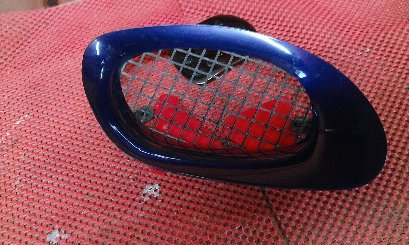 mgf o/s side air intake vent cover 2001 blue
