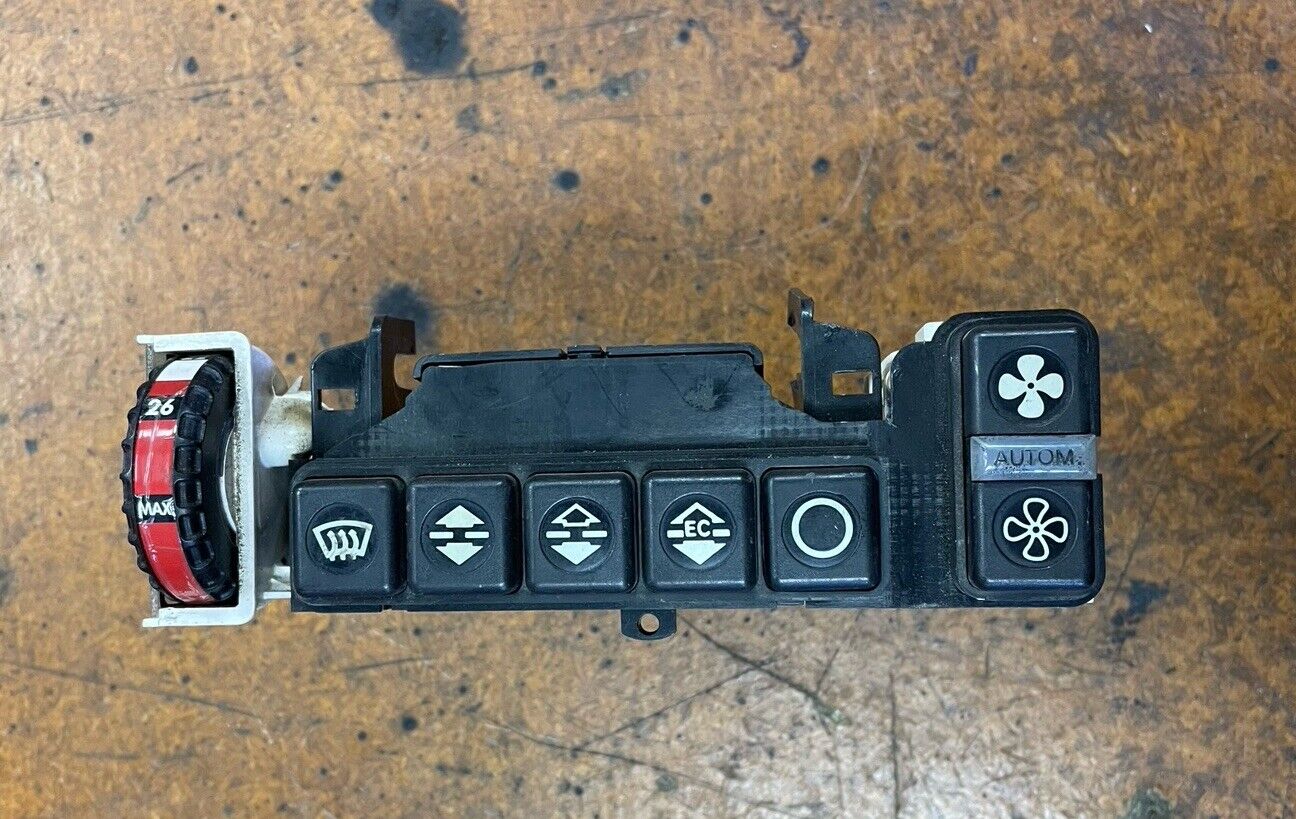 1981- 1985 Mercedes-Benz 300SD A/C Heater Climate Control 1268300285 OEM