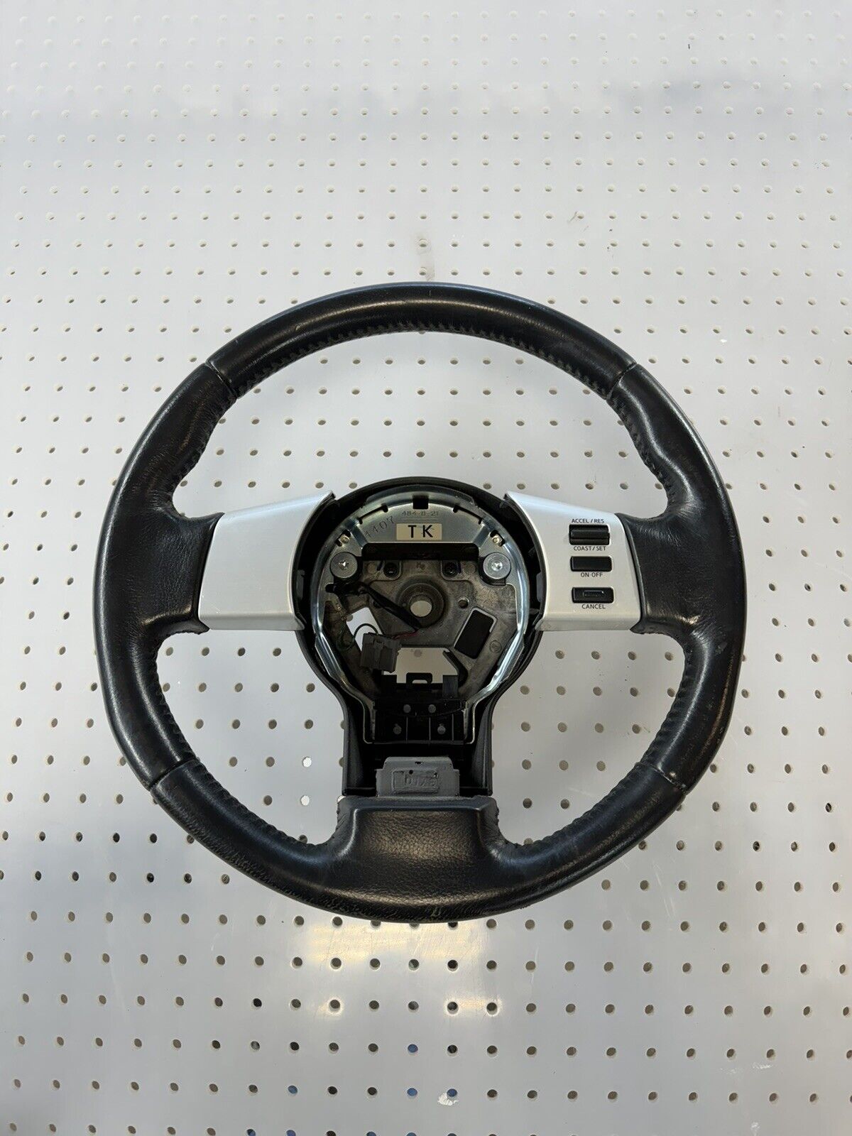 2004  Nissan Z33 350Z Steering Wheel with Radio Cruise Controls OEM