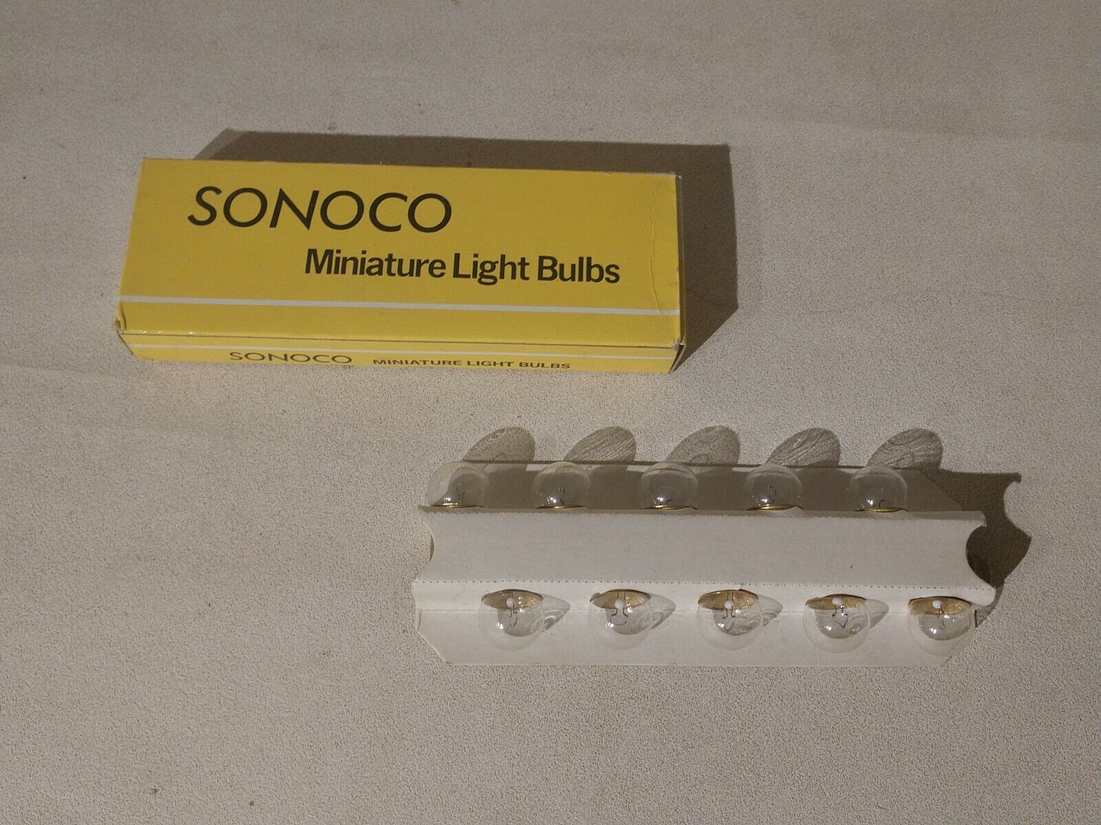 Sonoco Automotive Miniature Bulb Pack of 10 Part # 90