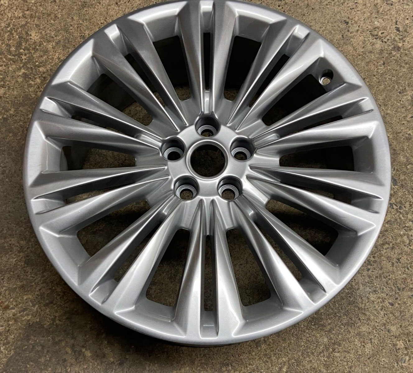 1 OEM Jaguar XF XK Wheel Rim 19x8.5 Front Silver 2009-2015 #59853