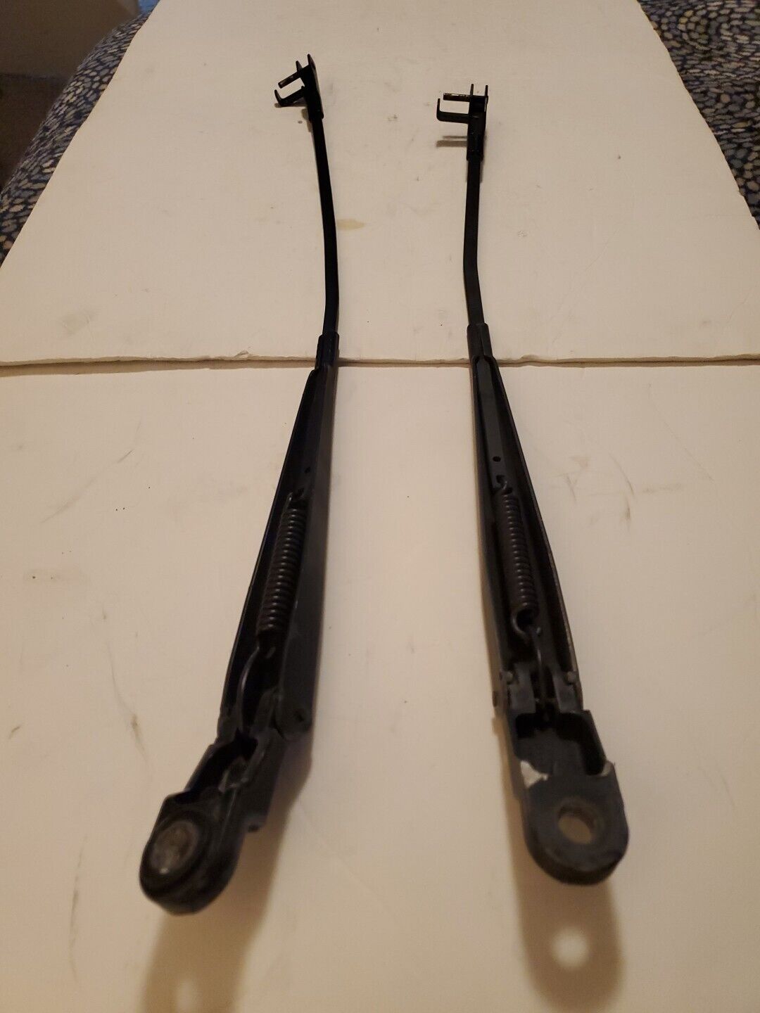 2005 2007 FORD FREESTYLE LEFT & RIGHT WINDSHIELD WIPER ARMS OEM 