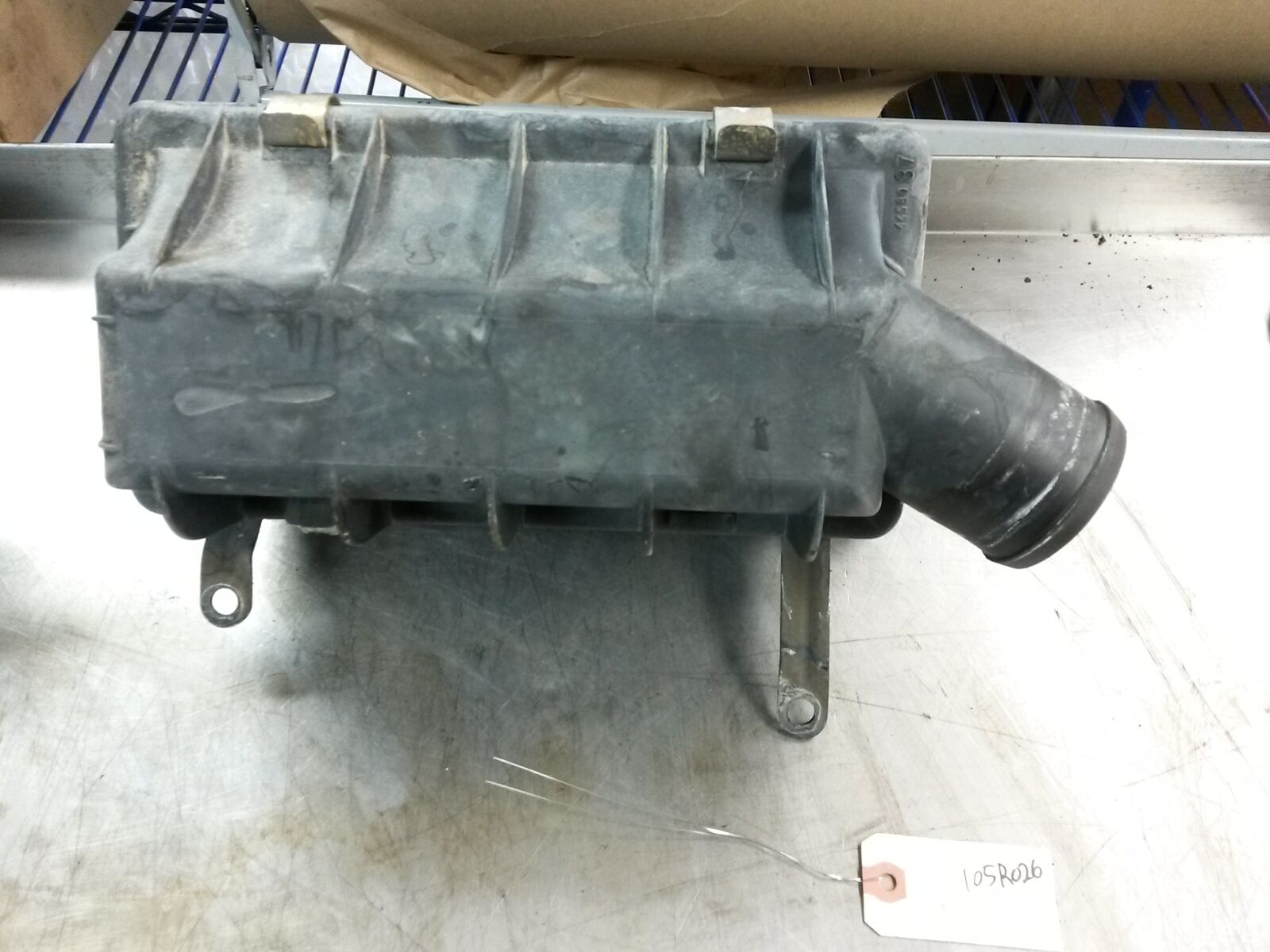 Intake Air Box From 1988 Chrysler  New Yorker  3.0