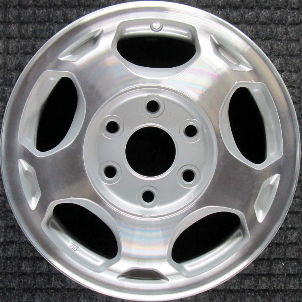 Chevrolet Avalanche 1500 Machined 16 inch OEM Wheel 2003 to 2007