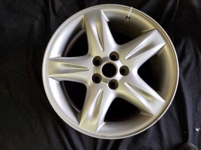 Wheel 17x7-1/2 5 Spoke Painted Silver Fits 00-01 LINCOLN LS 14634