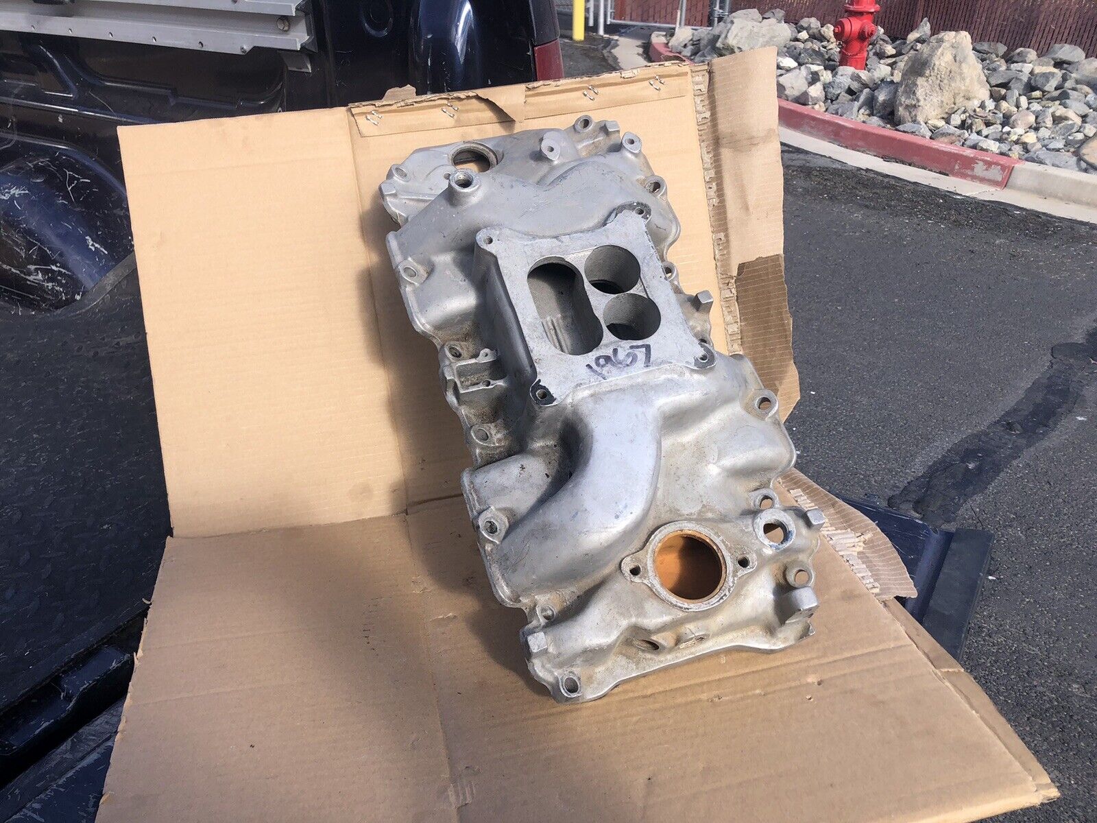 1967 Chevy Corvette Aluminum Intake 3885069 396 427 Dated 6/2/66 number milled