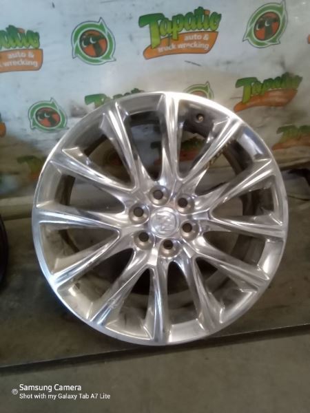 Wheel Aluminum 20x8 12 Spoke Opt S2N Fits 19-21 ENCLAVE 3496624
