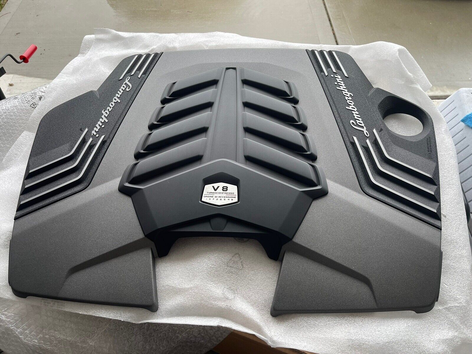Lamborghini Urus OEM Engine Cover/ Air Box Cover 4M6133849