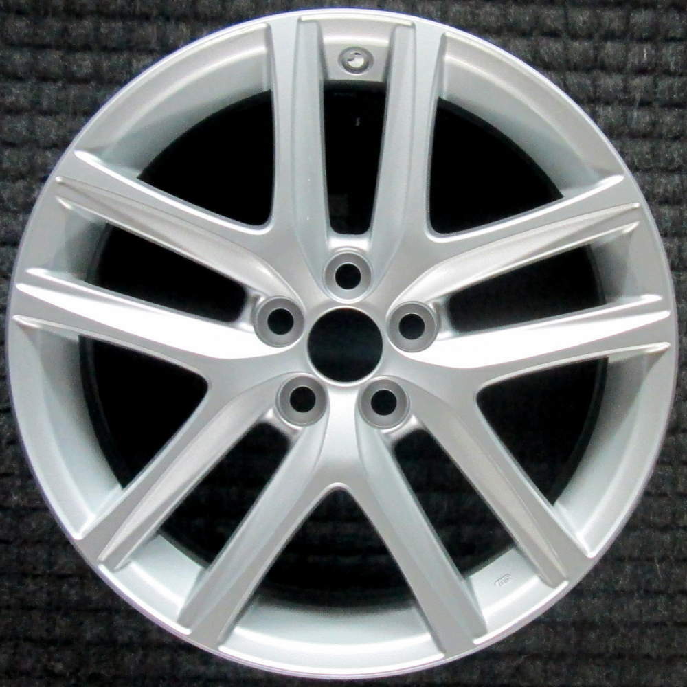 Lexus CT200h All Silver 17 inch OEM Wheel 2014 to 2015