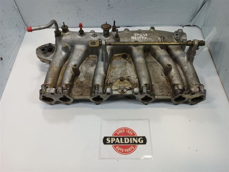Intake Manifold 2.8 Excluding Turbo From 1981 Nissan 280ZX 10568534