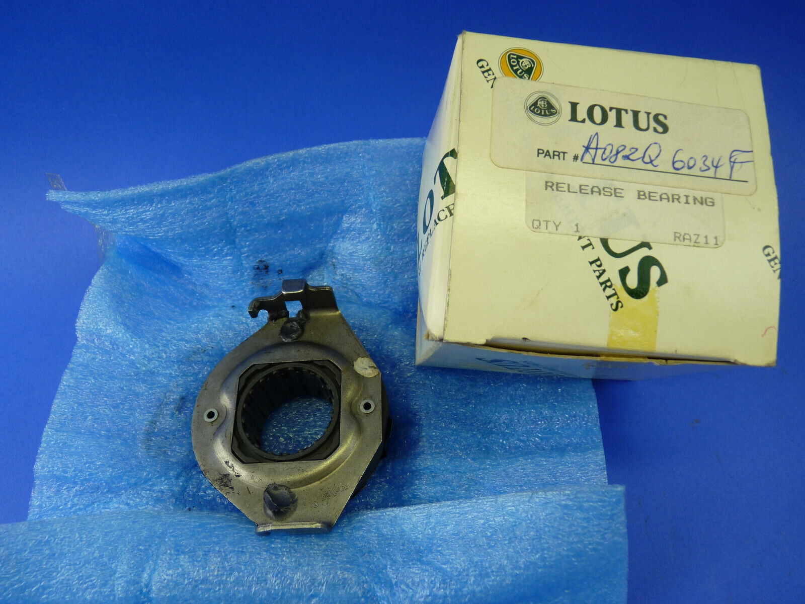 Lotus NOS Esprit Turbo release bearing A082Q6034F