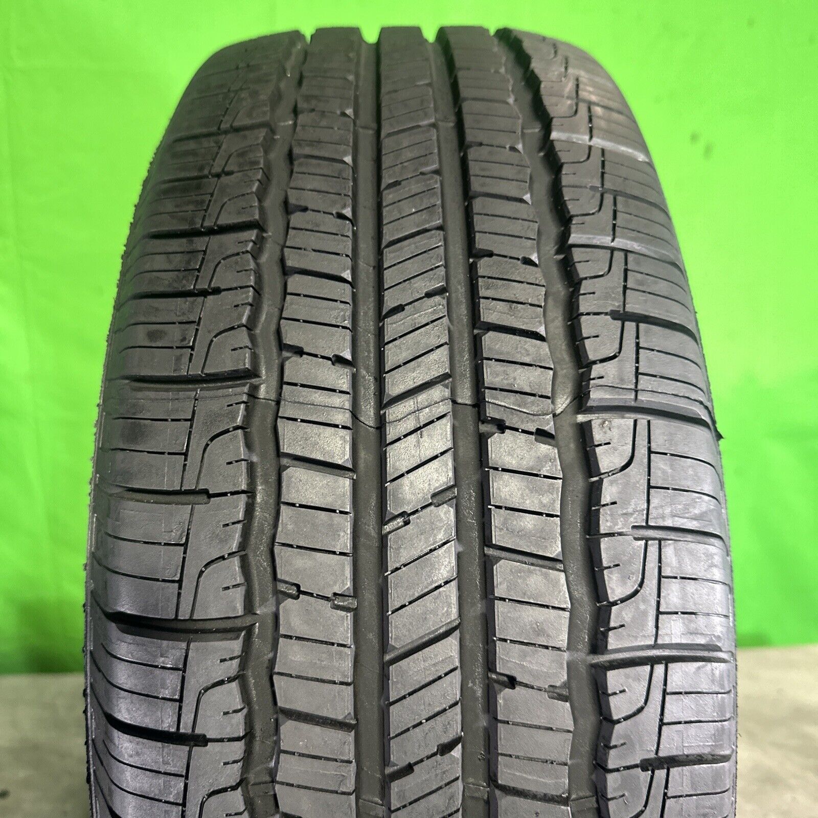 Set,,Used-215/55R17 Goodyear Reliant T 94V 9/32 DOT 2622