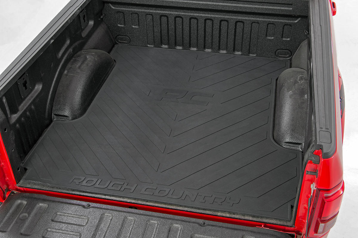 Rough Country Rubber Bed Mat (fits) 2015-2020 Ford F150 | 5.5 FT Bed