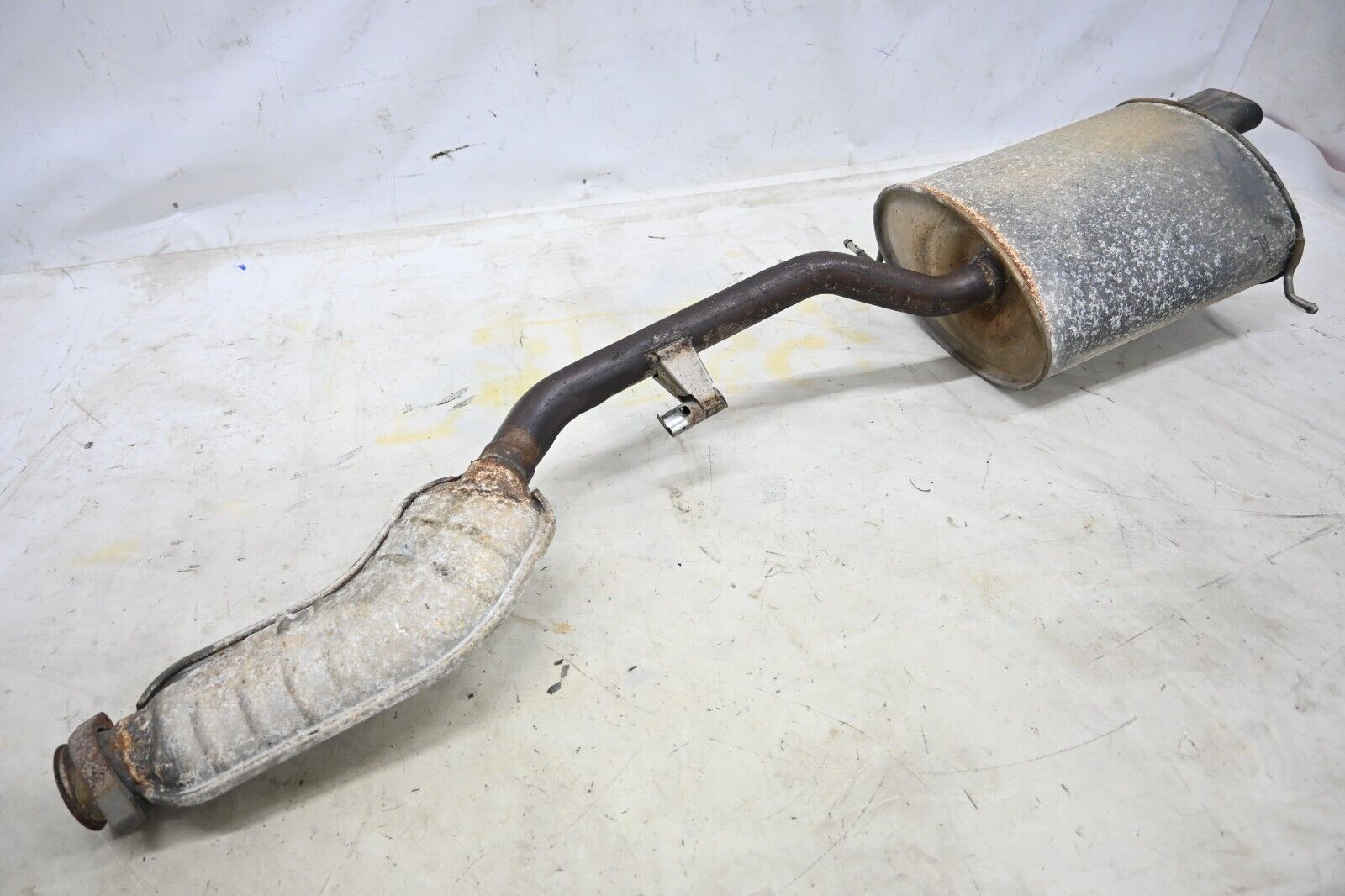 ⭐ 92-96 Bmw E36 318i 318is Rear Silencer Exhaust Muffler Outlet Pipe Unit Oem