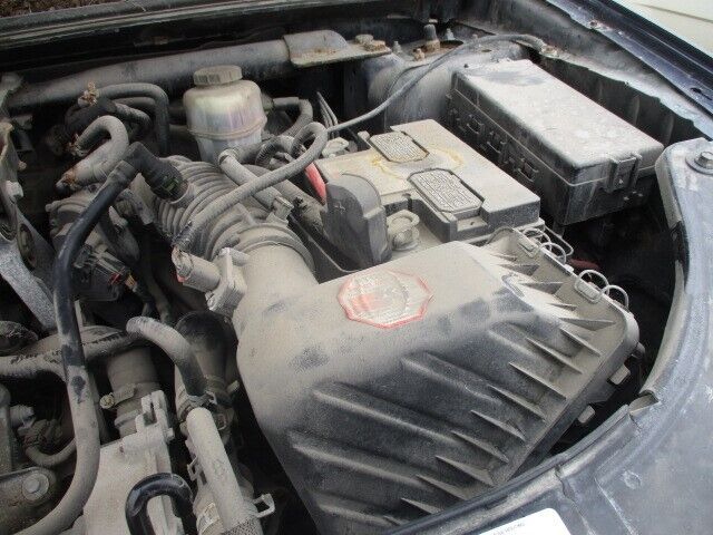 Used Air Cleaner Assembly fits: 2006 Ford Freestyle  Grade A