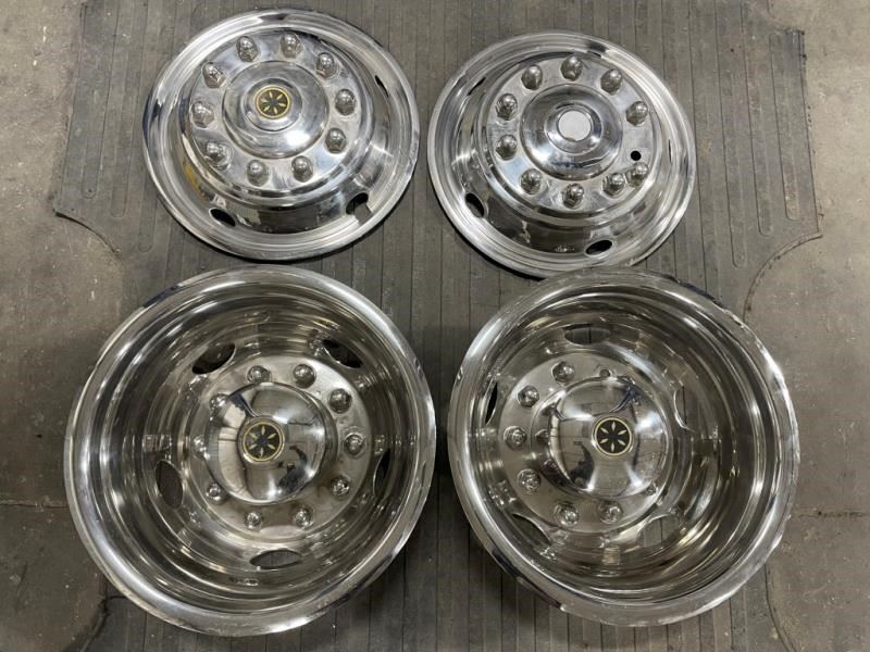04 Cross Country RV USED 4 Chrome 22.5 Front & Rear Wheel Hub Cover Cap Set