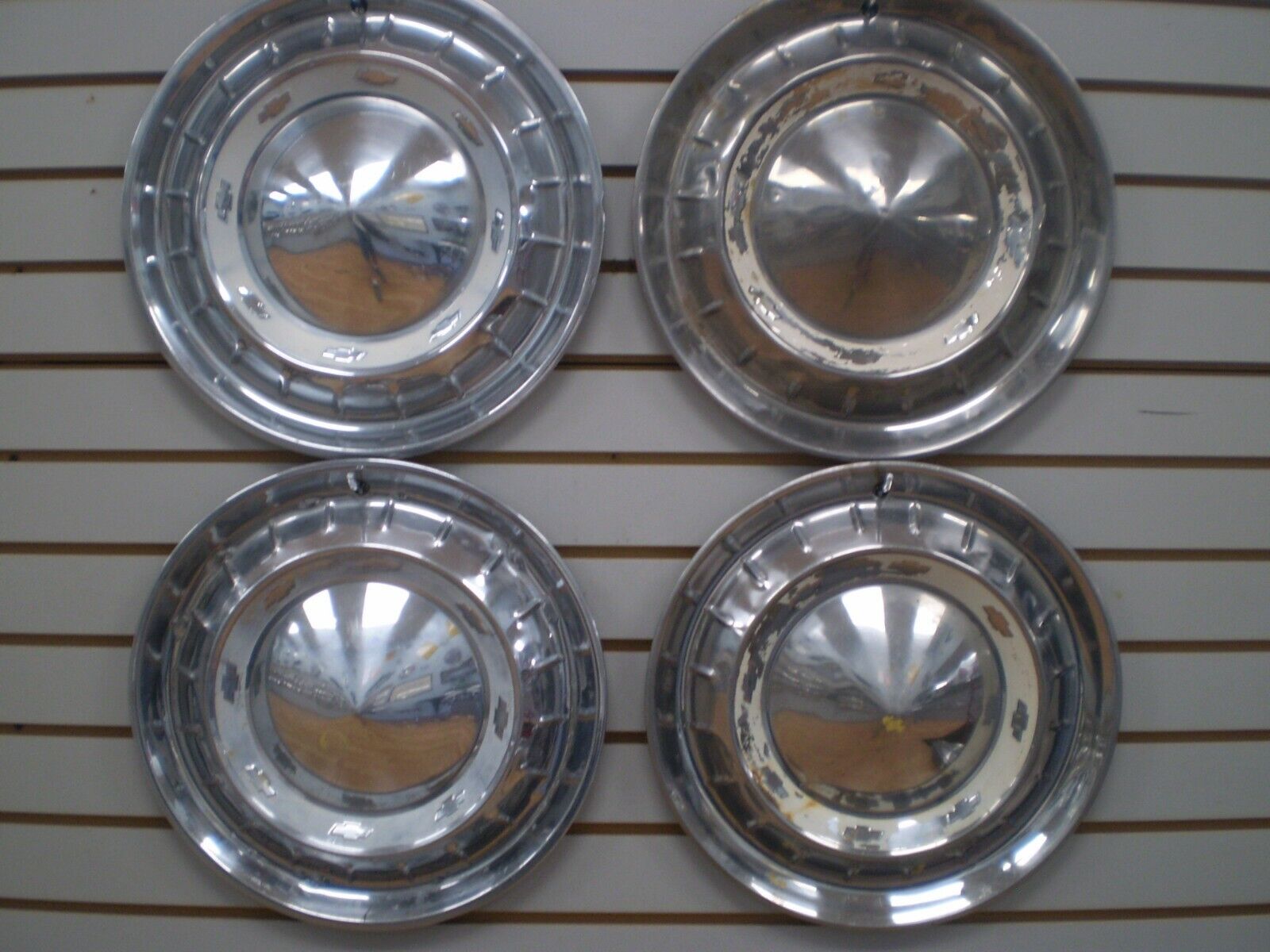 1955 CHEVROLET BEL AIR Wheelcover WHEEL COVERS Hubcaps OEM SET 55