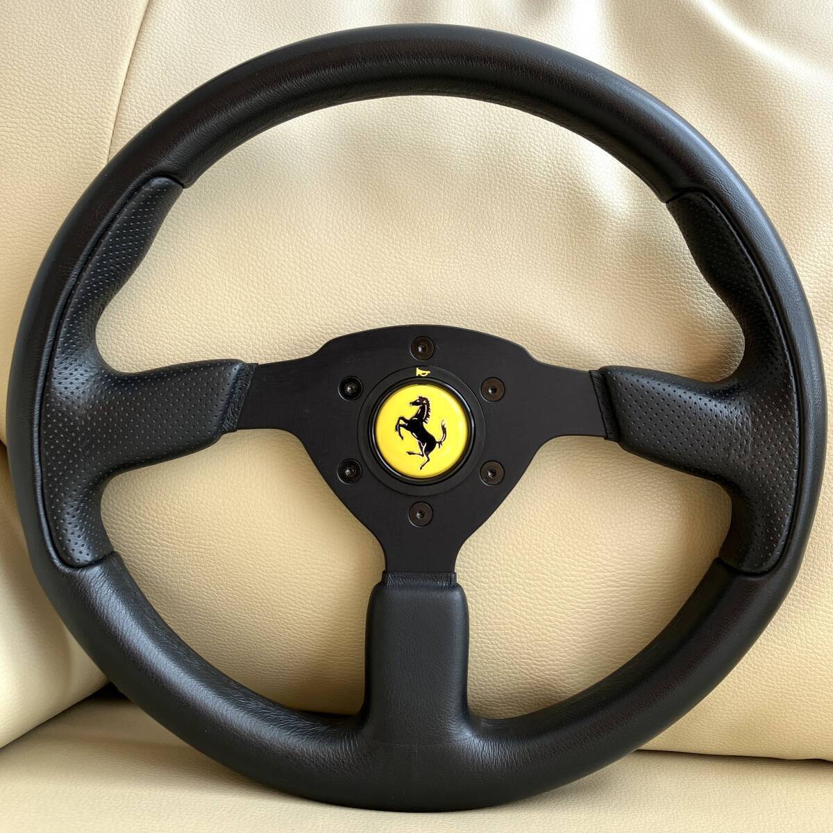 MOMO Ferrari F50 genuine steering wheel 345mm with horn button 308 328 348 F355