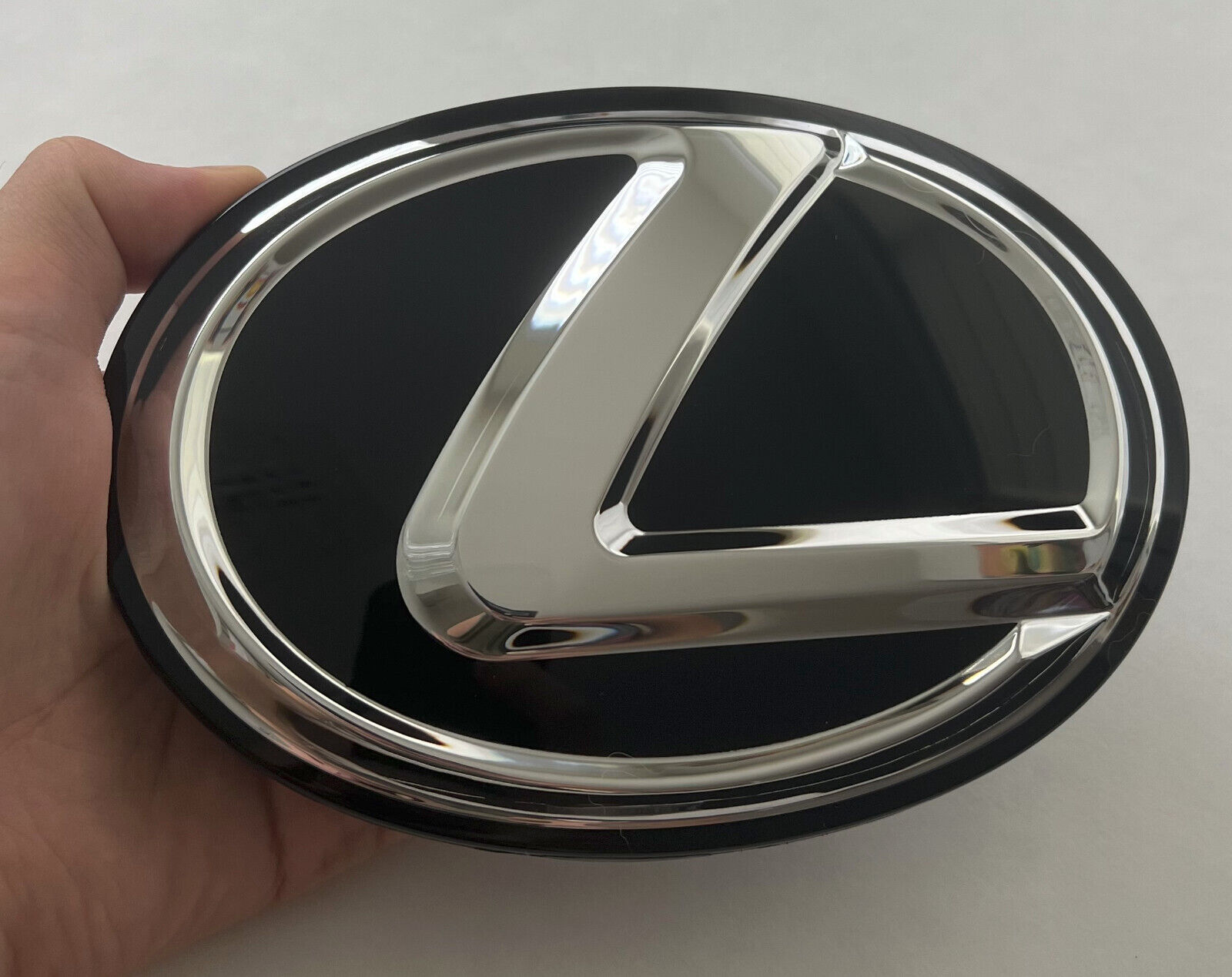 Front Grille Emblem Logo For Lexus NX200t NX300 NX300h 17-23 (no Radar)