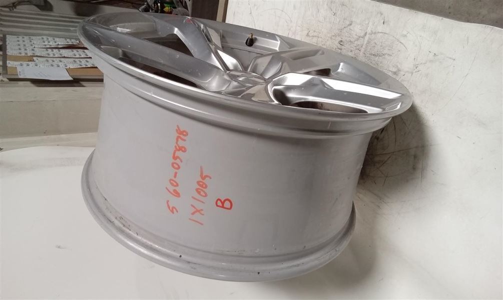 Wheel 20x9-1/2 5 Twisted Split Spoke Silver Fits 19 CAMARO 651186