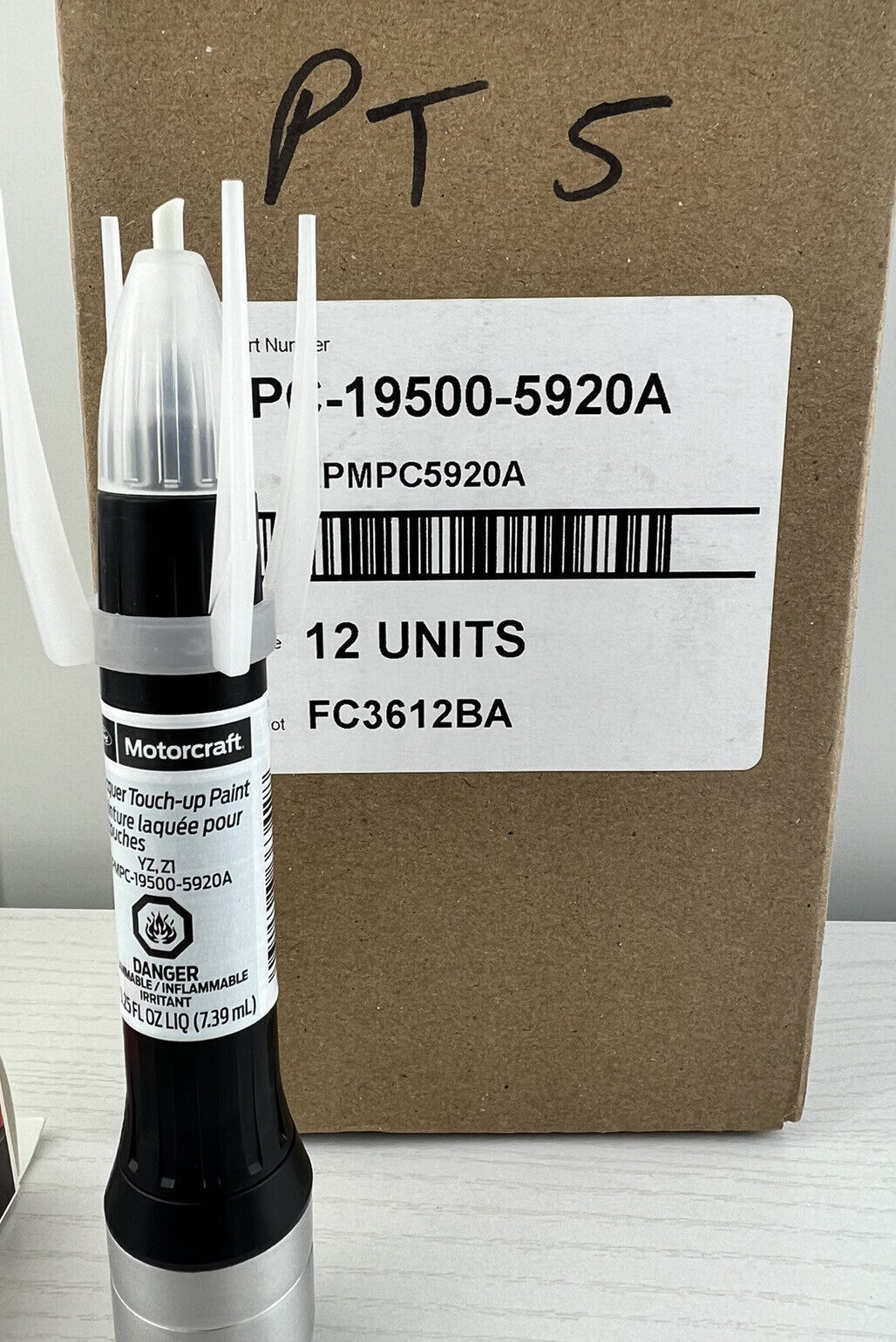 OEM NEW Ford Oxford White Touch Up Paint Pen Clear Coat YZ Z1 Y0 PMPC195005920A