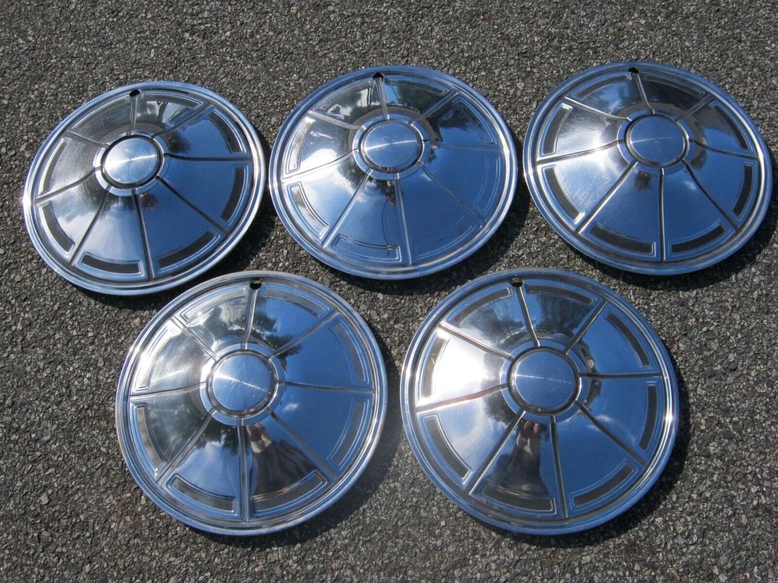 Genuine 1973 to 1976 Plymouth Duster Valiant 14 inch hubcaps wheel covers
