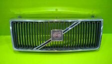 86 87 88 89 90 91 92 93 VOLVO 240 GL 2.3L AT FRONT GRILLE OEM 2142-27 picture