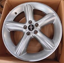2010-14 FORD MUSTANG WHEEL AR33-1007-EB 19X8.5 WITH CENTER CAP picture