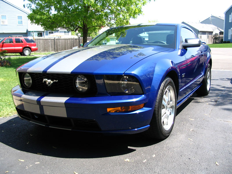 2005 Ford mustang gt dimensions