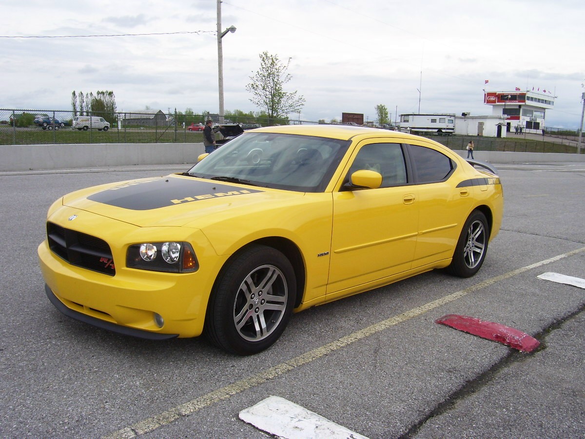 2006 dodge charger rt rims racing