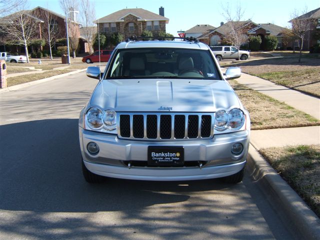 2006 jeep grand cherokee 5.7 hemi gas tank size