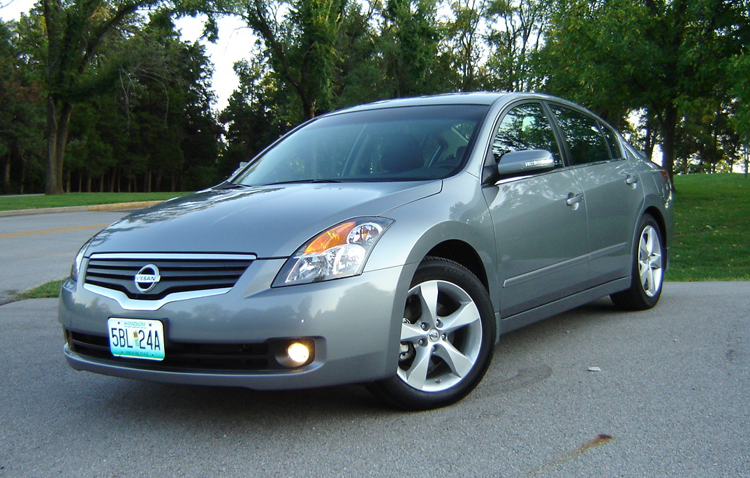 2007  Nissan Altima 3.5 SE CVT picture, mods, upgrades