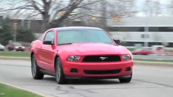  2011 Ford Mustang V6