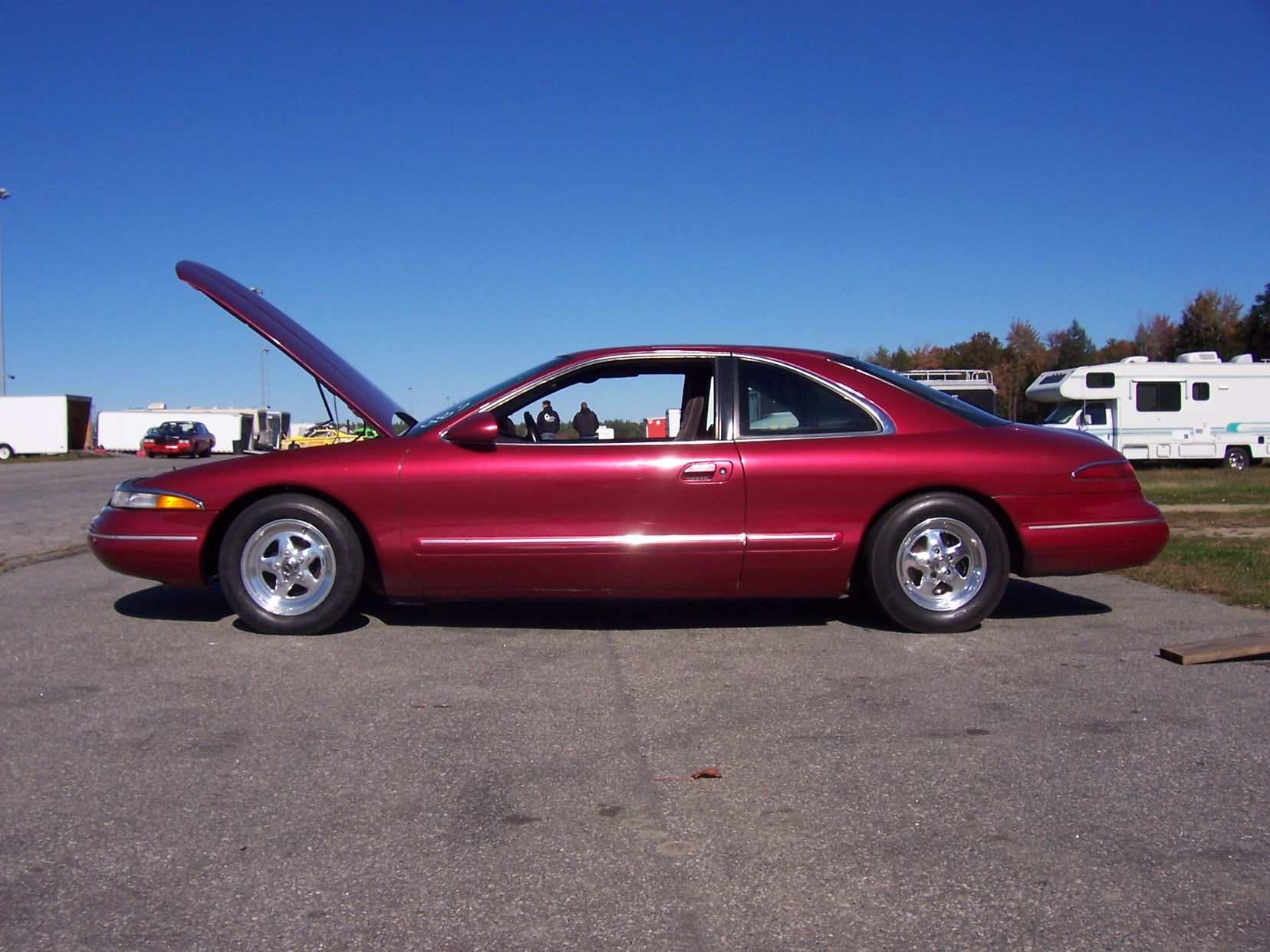 RED 1993 Lincoln Mark VIII 