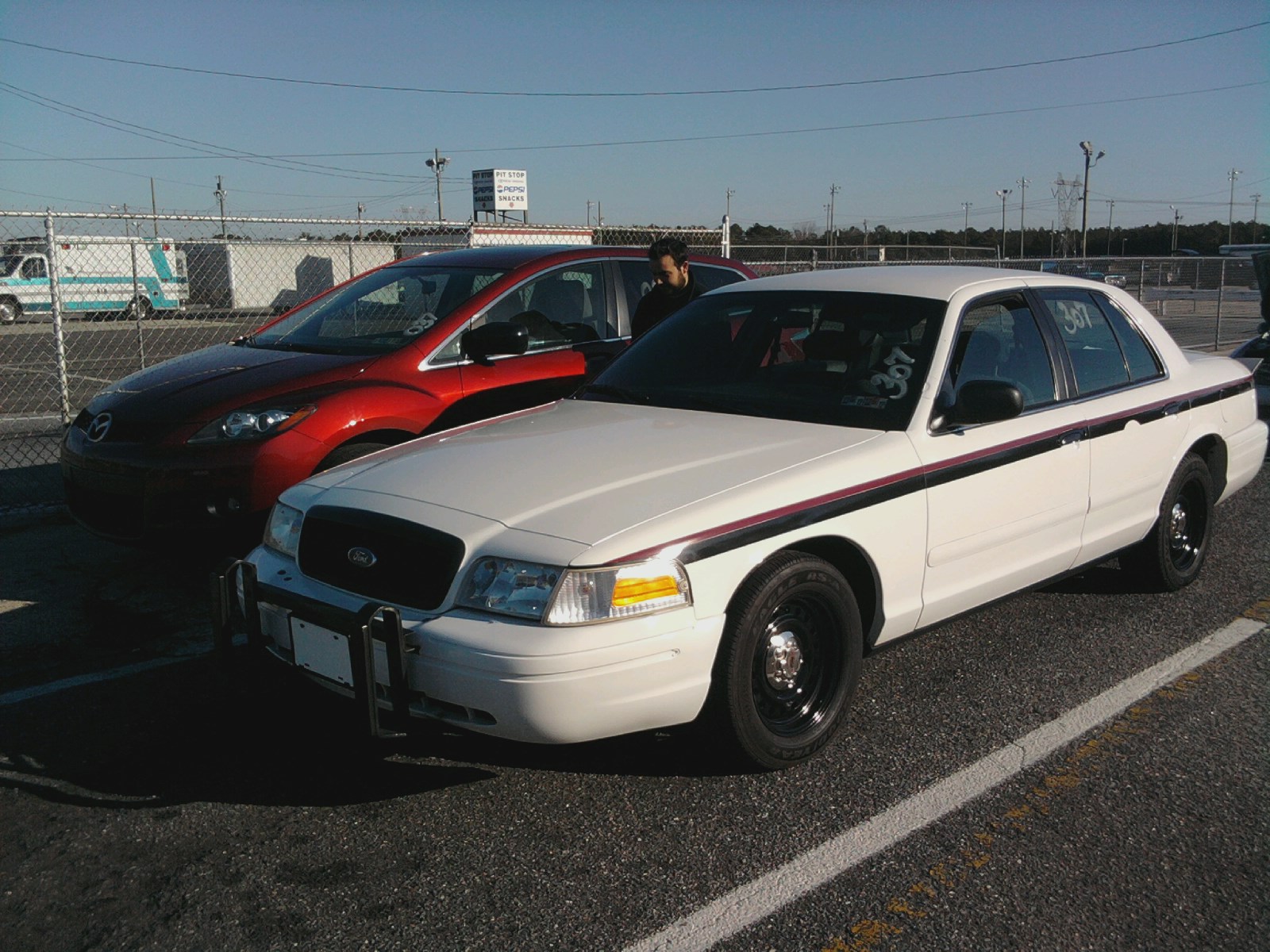 2001  Ford Crown Victoria P71 Police Interceptor picture, mods, upgrades