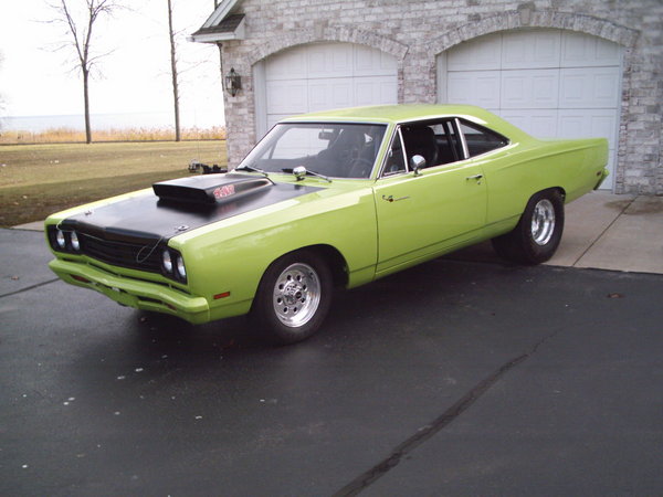 1970 GREEN Plymouth Road Runner  picture, mods, upgrades