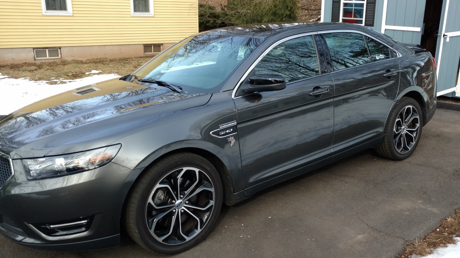 2015 Magnetic  Ford Taurus SHO picture, mods, upgrades